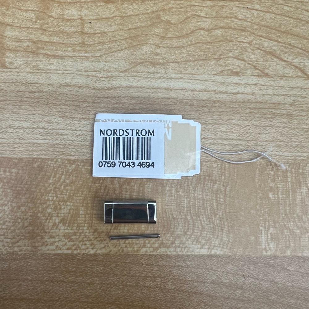 Michael Kors MK5572 Parker Women's Watch Silver Pave - Picture 12 of 15